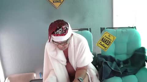 Daddy online show from December 22, 4:14 pm