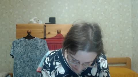 smart_rose online show from April 14, 8:12 pm