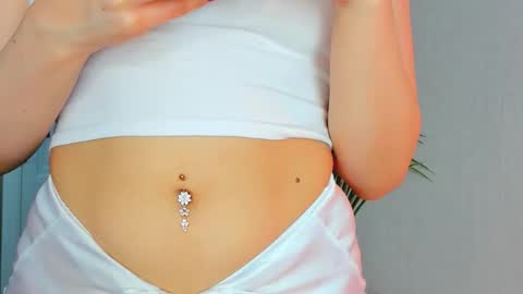 Bella online show from September 23, 9:03 am