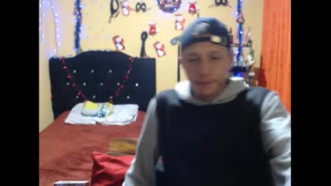 smith_lechosoxxx online show from December 17, 8:10 am