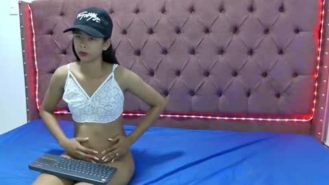 Snapshot of smiths_couple chatting on January 9, 1:08 am JONH SMITH AND ALIX SMITH online show from January 9, 1:08 am