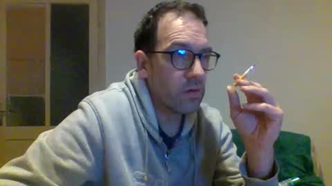 luca online show from October 16, 10:30 pm