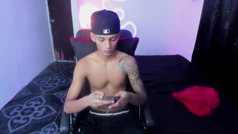 snak_master1 online show from March 23, 3:50 pm