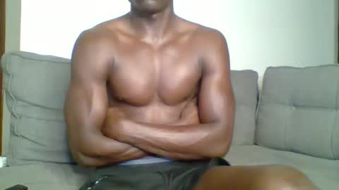 Snapshot of sneaky_link2 chatting on October 11, 1:21 am papi online show from October 11, 1:21 am
