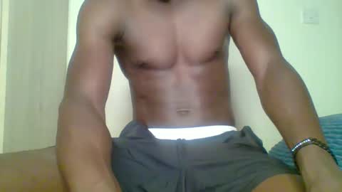 Snapshot of sneaky_link2 chatting on March 5, 11:06 am papi online show from March 5, 11:06 am