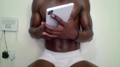 Snapshot of sneaky_link2 chatting on February 22, 6:50 am papi online show from February 22, 6:50 am