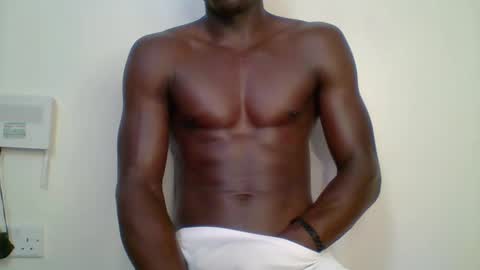 Snapshot of sneaky_link2 chatting on February 21, 7:12 am papi online show from February 21, 7:12 am