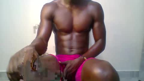 Snapshot of sneaky_link2 chatting on December 11, 6:58 am papi online show from December 11, 6:58 am