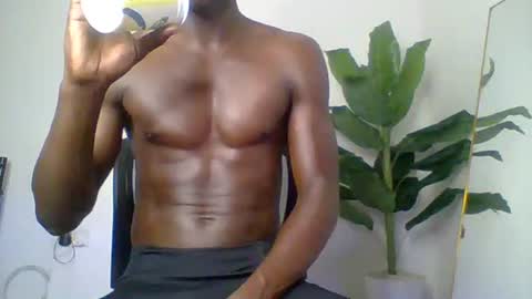 Snapshot of sneaky_link2 chatting on October 18, 10:03 pm papi online show from October 18, 10:03 pm