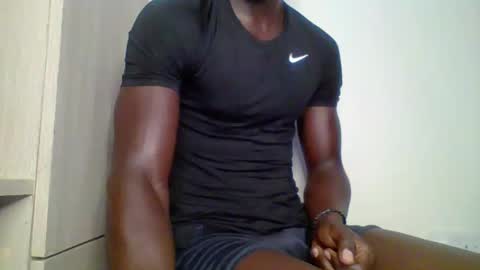 Snapshot of sneaky_link2 chatting on February 21, 1:22 pm papi online show from February 21, 1:22 pm