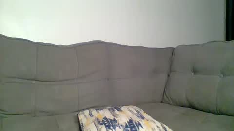 Snapshot of sneaky_link2 chatting on October 15, 5:54 am papi online show from October 15, 5:54 am