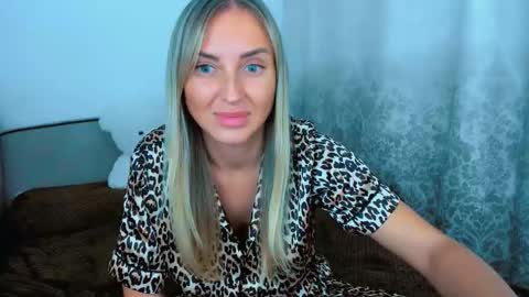 Sneja online show from November 24, 8:18 pm