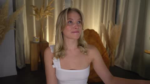 Candice Snow online show from January 30, 3:08 pm