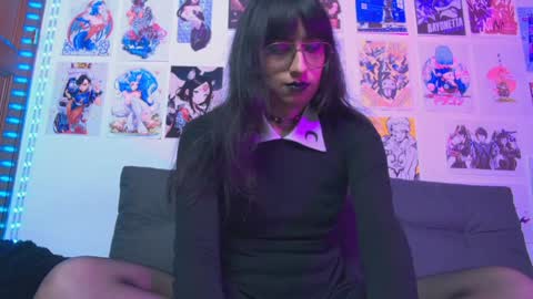 Snapshot of snowblack_ chatting on February 8, 3:00 pm Snow and Bubble online show from February 8, 3:00 pm