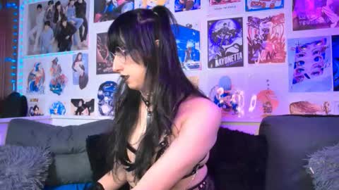 Snapshot of snowblack_ chatting on September 28, 5:55 pm Snow and Bubble online show from September 28, 5:55 pm
