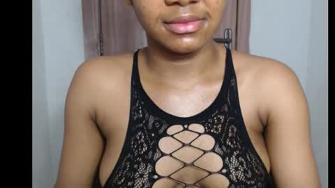 snowdrop5 online show from November 20, 9:23 pm