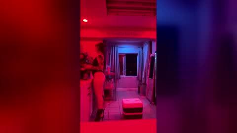 snowgirlie online show from March 2, 1:51 pm