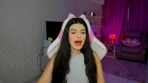 snowingwinter online show from April 5, 11:18 am