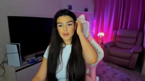 snowingwinter online show from September 11, 3:19 am