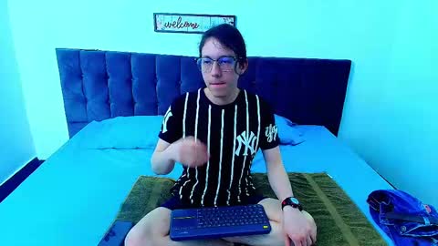 Snowyx  online show from September 27, 11:13 pm