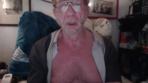 ImYourBitch online show from March 2, 2:49 am