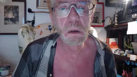 ImYourBitch online show from November 17, 6:38 am