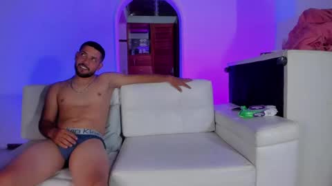 Sofia Valentina 3 online show from March 2, 4:10 pm