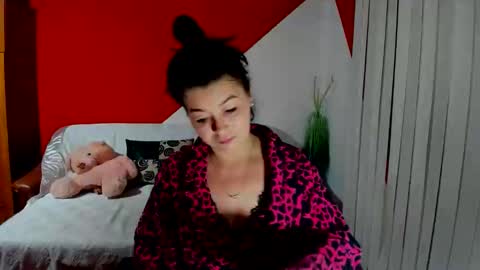 Snapshot of soffy_skye chatting on September 27, 5:16 am Soffy online show from September 27, 5:16 am