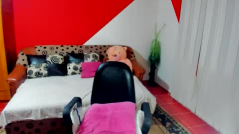 Soffy online show from October 25, 5:19 am