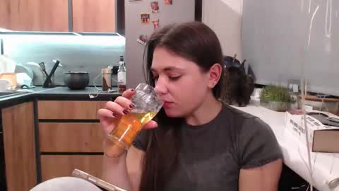 Sofi online show from March 20, 7:19 pm