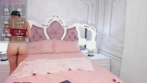 Snapshot of sofi_naughty18 chatting on September 29, 9:36 pm online show from September 29, 9:36 pm