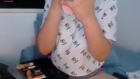 sofi rojas online show from December 2, 1:04 am