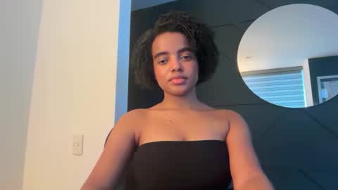 Sofi online show from April 10, 9:08 pm