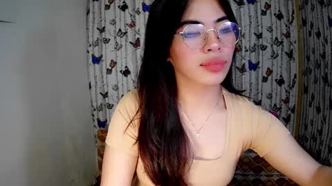 Snapshot of sofia_ava24 chatting on January 1, 2:51 am Chady online show from January 1, 2:51 am