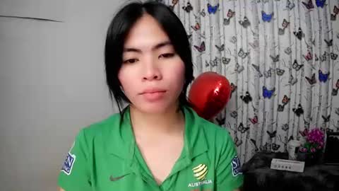 Snapshot of sofia_ava24 chatting on October 15, 7:32 am Chady online show from October 15, 7:32 am
