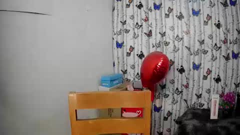 Snapshot of sofia_ava24 chatting on October 3, 6:54 am Chady online show from October 3, 6:54 am