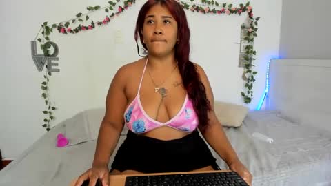 Snapshot of sofia_belle7 chatting on September 21, 3:38 pm Sofia online show from September 21, 3:38 pm