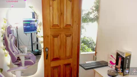 sofia online show from November 27, 7:43 pm