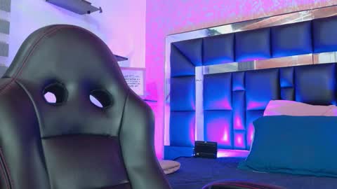 Snapshot of sofia_martinn chatting on October 18, 3:22 am Sofia online show from October 18, 3:22 am