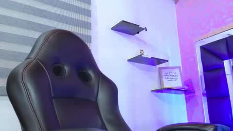 Snapshot of sofia_martinn chatting on October 2, 3:27 am Sofia online show from October 2, 3:27 am