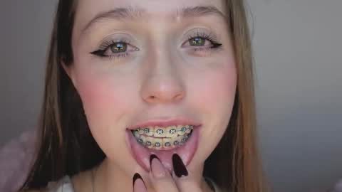     online show from November 30, 4:19 am