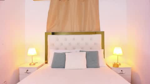 Sara online show from October 13, 2:57 am