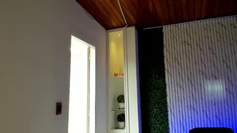 Sofia caramel online show from January 5, 6:11 pm