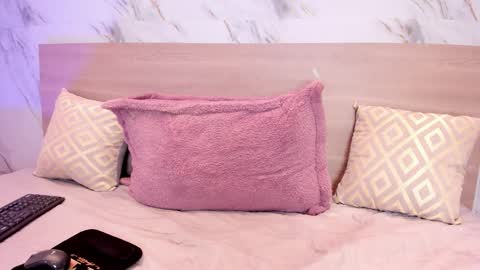 SOFI  online show from December 13, 7:53 pm