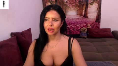 sofialiub online show from December 7, 5:15 pm