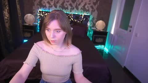 SofiaLuxuryy online show from April 17, 2:19 pm