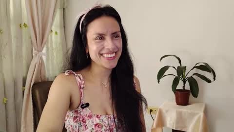 Sofi Bella online show from January 6, 6:34 pm