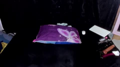 Vicky  online show from March 13, 11:24 am