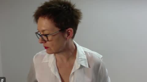 Sofie Velvet online show from March 18, 3:40 pm