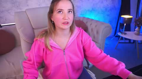 Sofie online show from October 31, 12:55 am